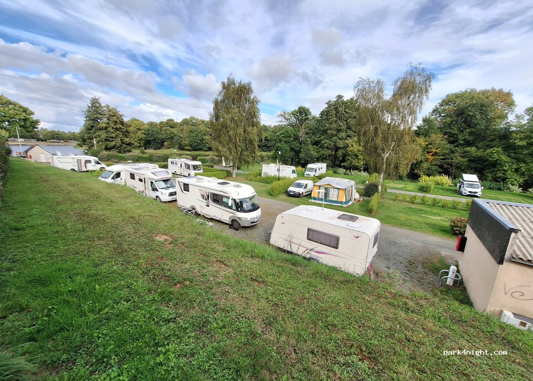 (22170) Châtelaudren - 27 Rue de la Gare — foto 5