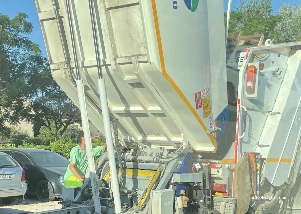 (21215) Kaštel Lukšić - Cesta Doktor Franje Tuđmana — foto 2