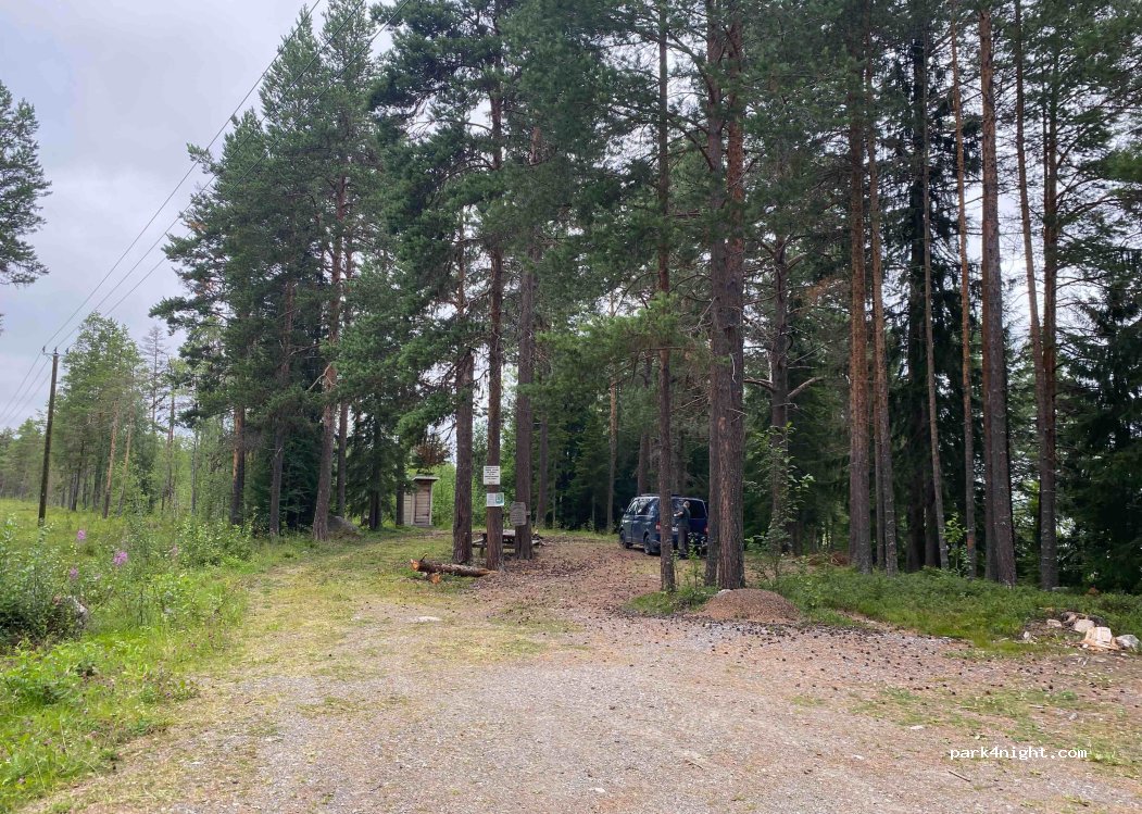(845 52) Nästeln - — foto