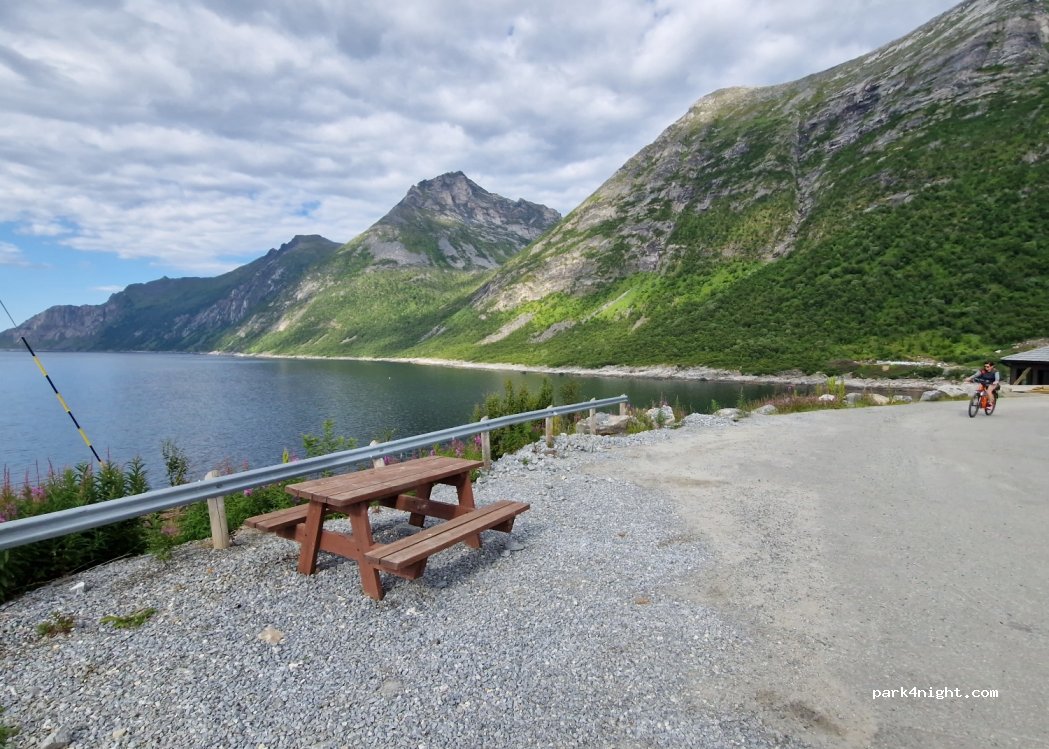 (9389) Husøy i Senja - 23 Ytterøya — foto
