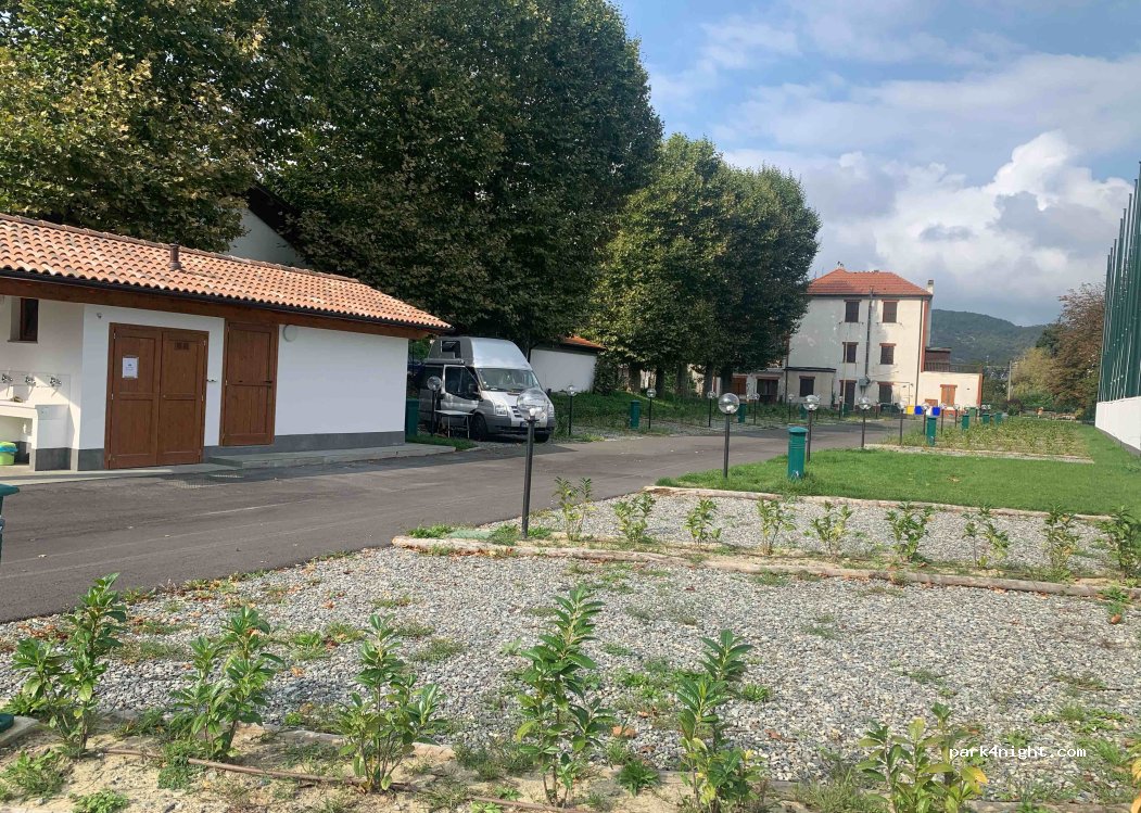 Area Sosta Camper Pontinvrea — foto 2