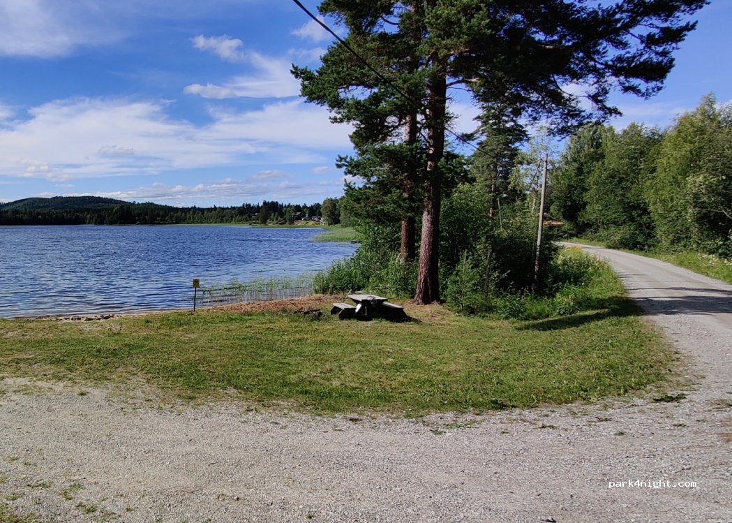 (860 13) Edebosjön - Unnamed Road — foto