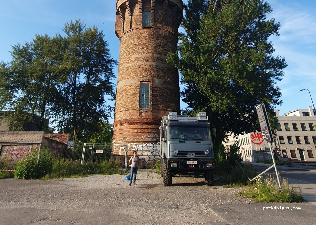 (10412) Tallinn - 57a Telliskivi tänav — foto
