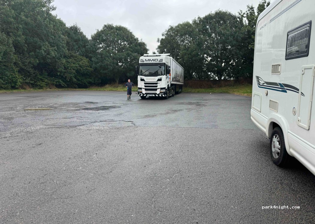 (MK18 1SR) Buckingham - London Rd — foto