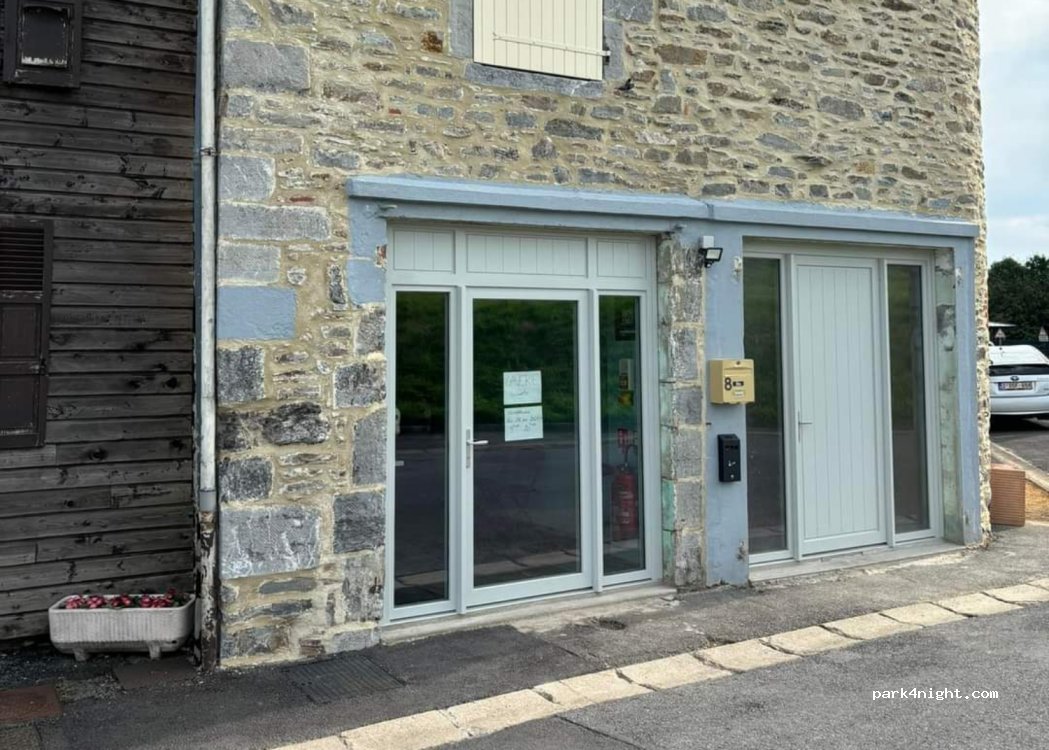 (08230) Rocroi - 10 Rue de L Hôpital — foto