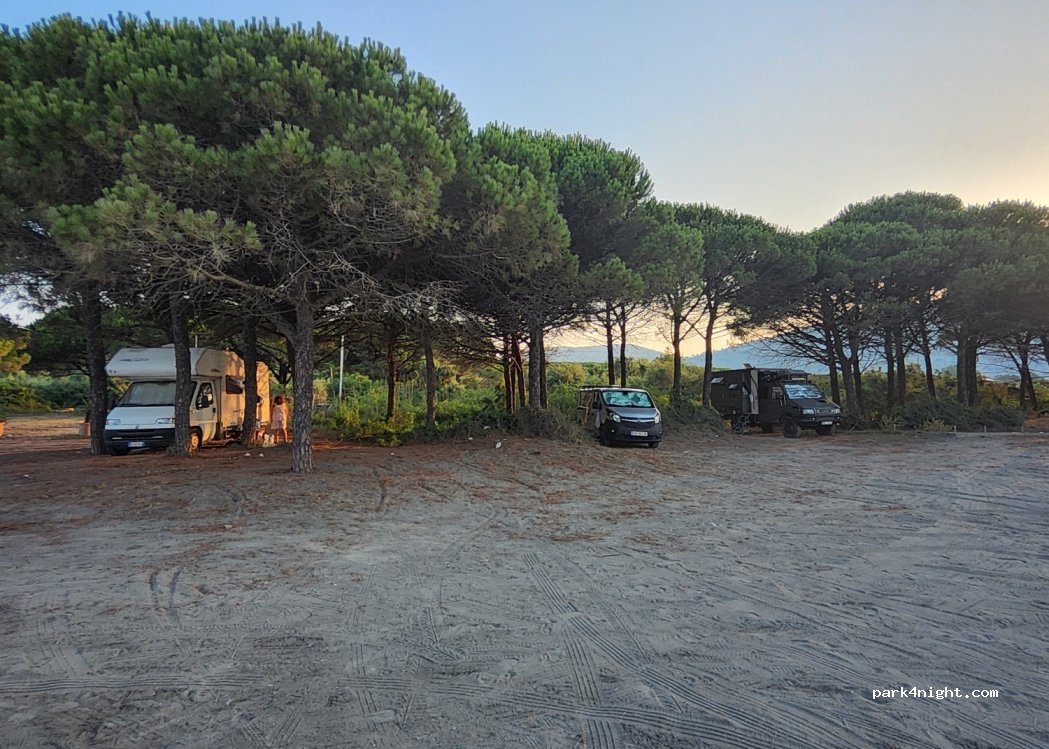 (4020) Velipojë - Unnamed Road — foto