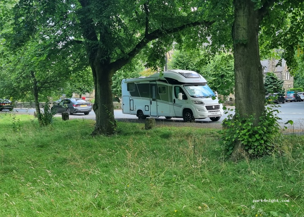 (HG2 9AZ) Harrogate - Park Road — foto