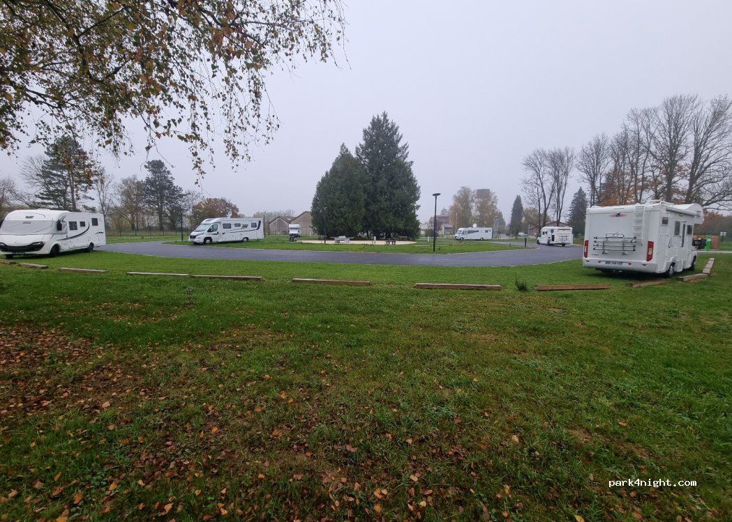 (52120) Châteauvillain - 7 Route de Châtillon — foto 4