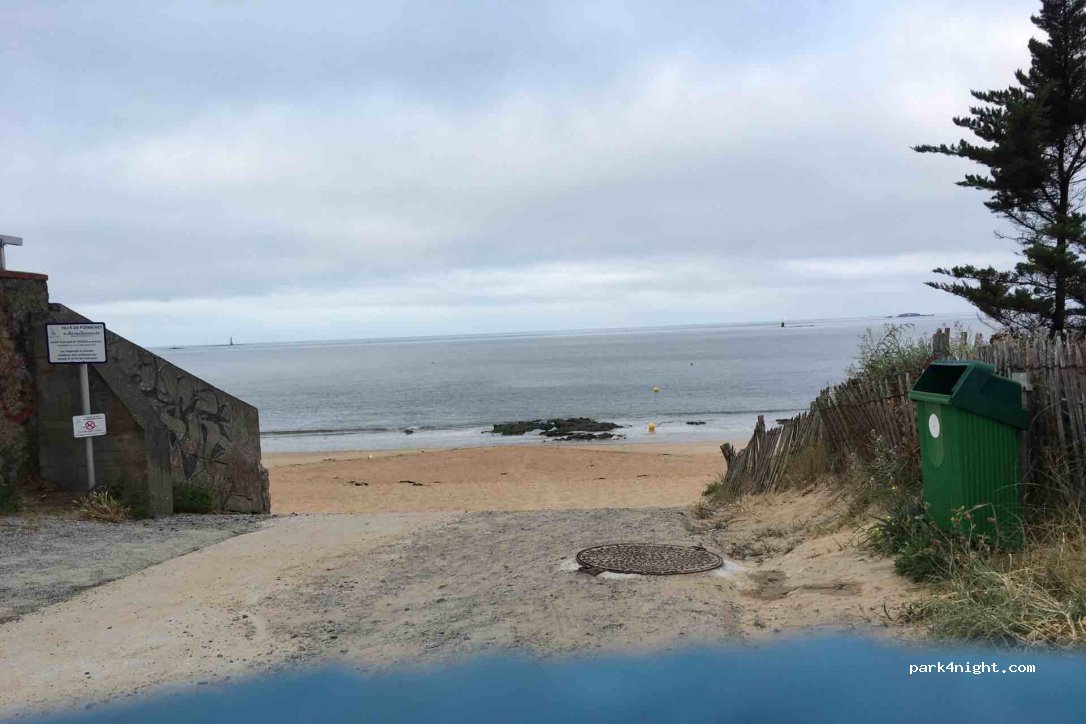 (44380) Pornichet - Avenue Pierre Percée — foto 2