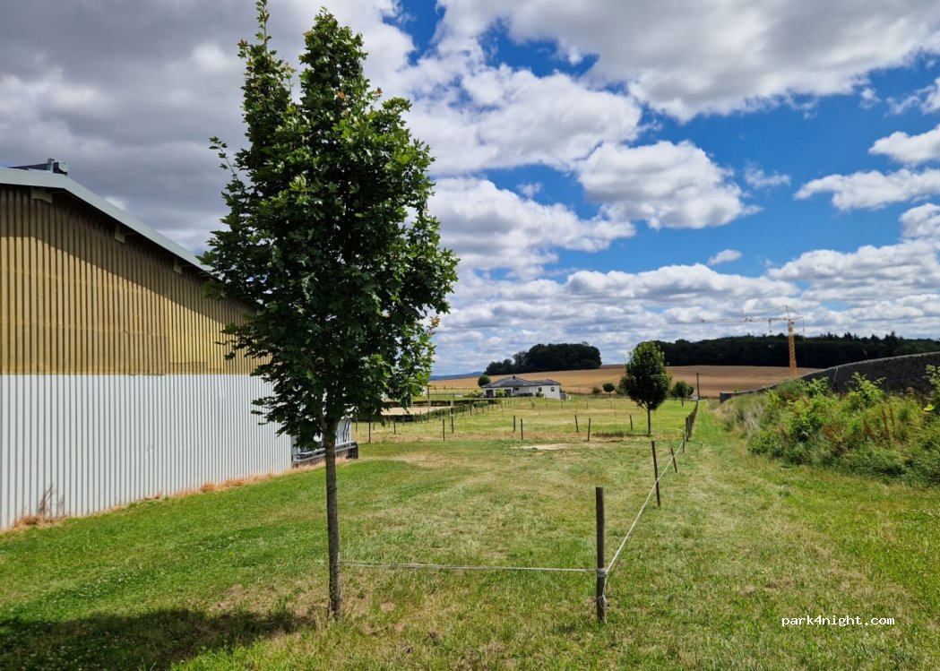 (56332) Wolken - 1 Landstraße — foto