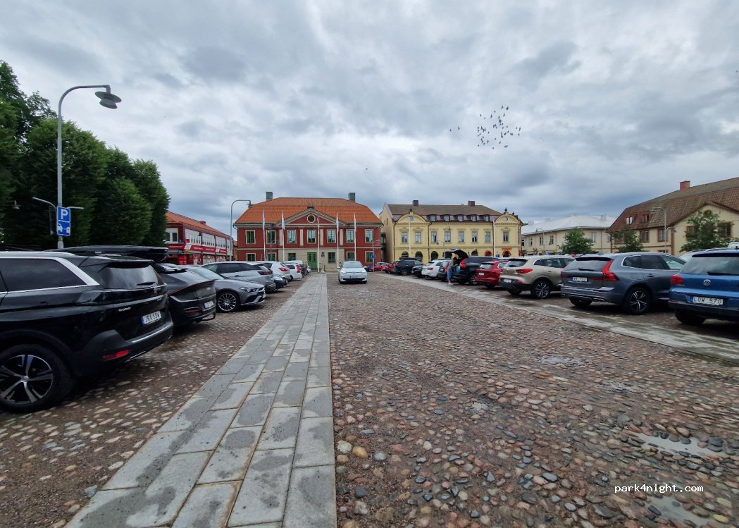 (696 30) Askersund - 23 Storgatan — foto