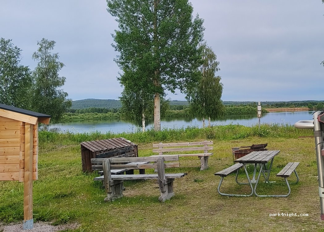 (957 95) Hedenäset - 184 99 — foto 4