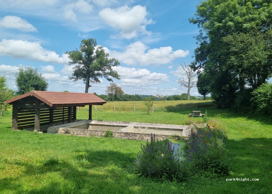 (63640) Saint-Priest-des-Champs - 7 Route de la Cascade — foto