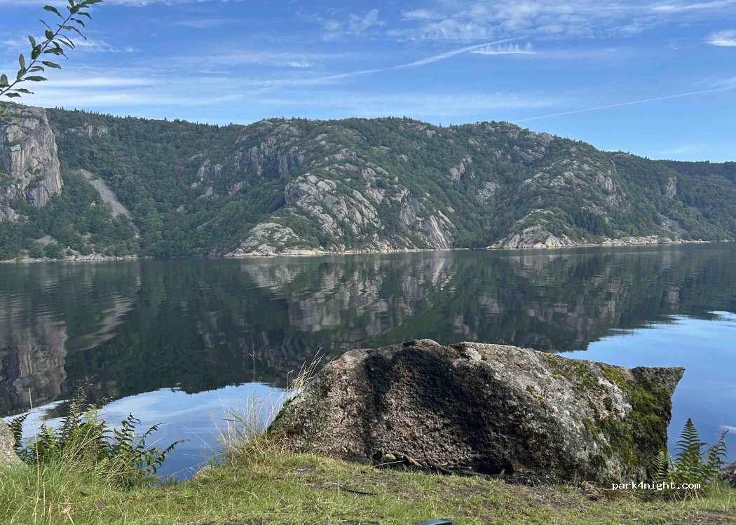 () Årnes - Unnamed Road — foto 4