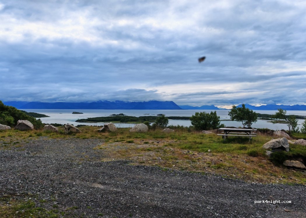 (9423) Grøtavær - 1599 Toppsundveien — foto