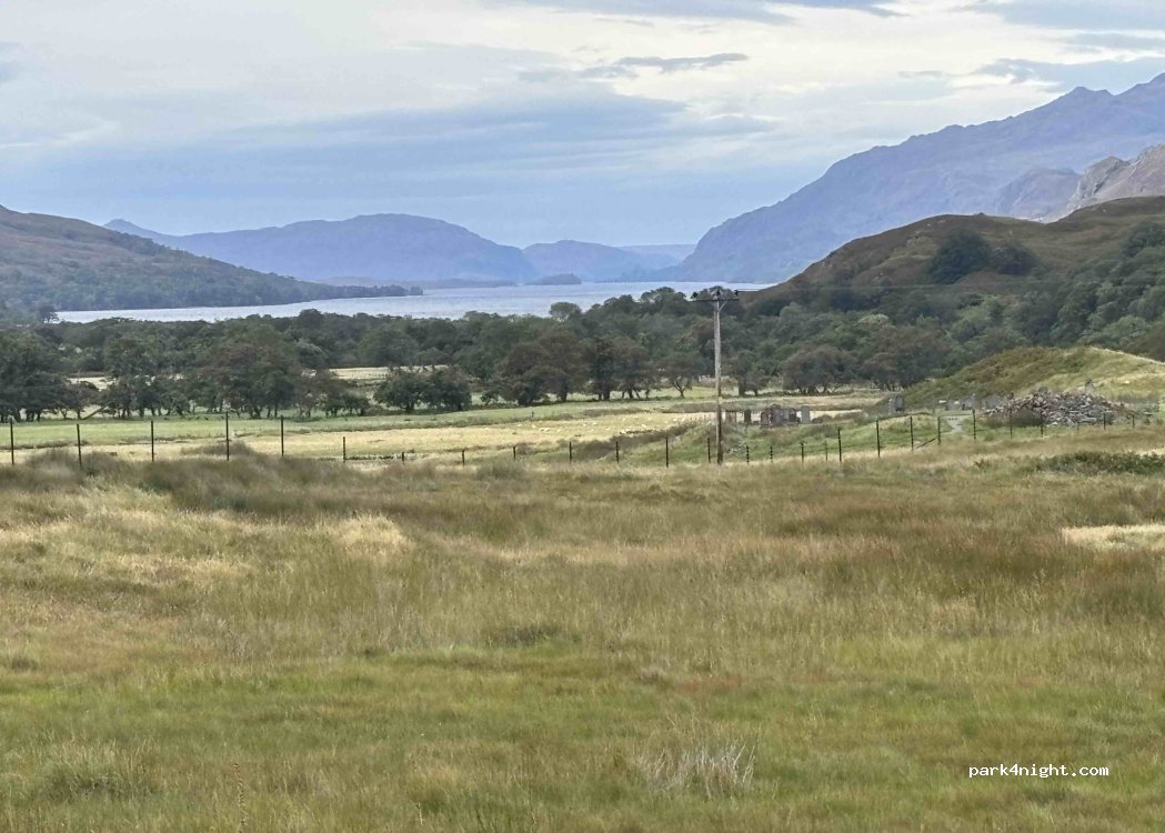 (IV22 2PA) Kinlochewe - Unnamed Road — foto 4