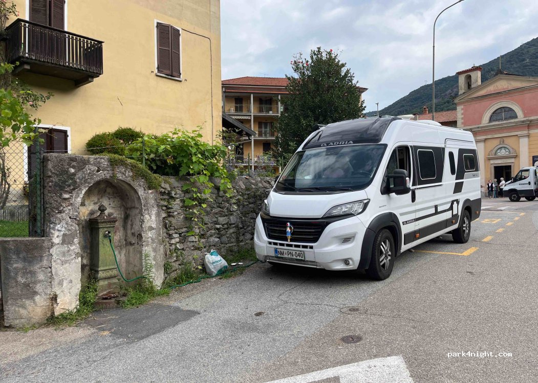 (21010) Dumenza - Via Luigi Cadorna — foto