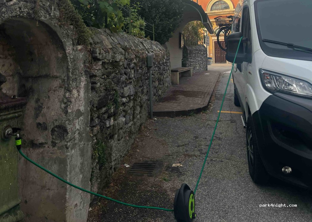 (21010) Dumenza - Via Luigi Cadorna — foto 4