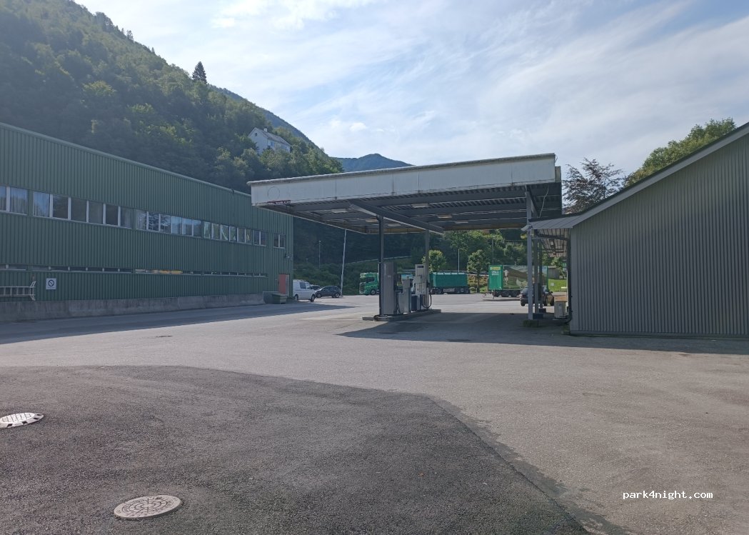 (5725) Vaksdal - 18 Botnavegen — foto