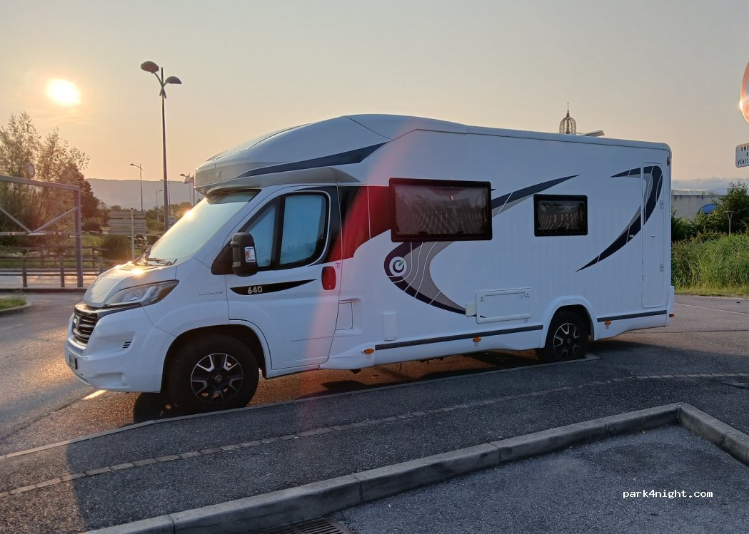 (74160) Neydens - 500 Route des Envignes — foto