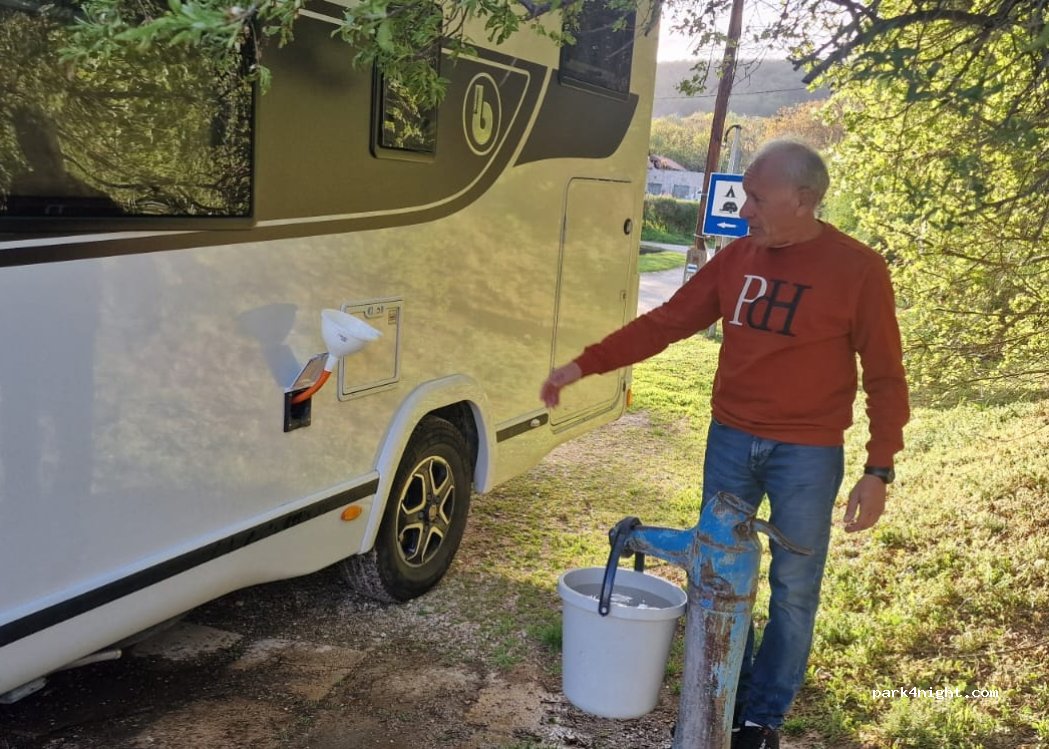 (8229) Paloznak - 2 Tódi utca — foto 2
