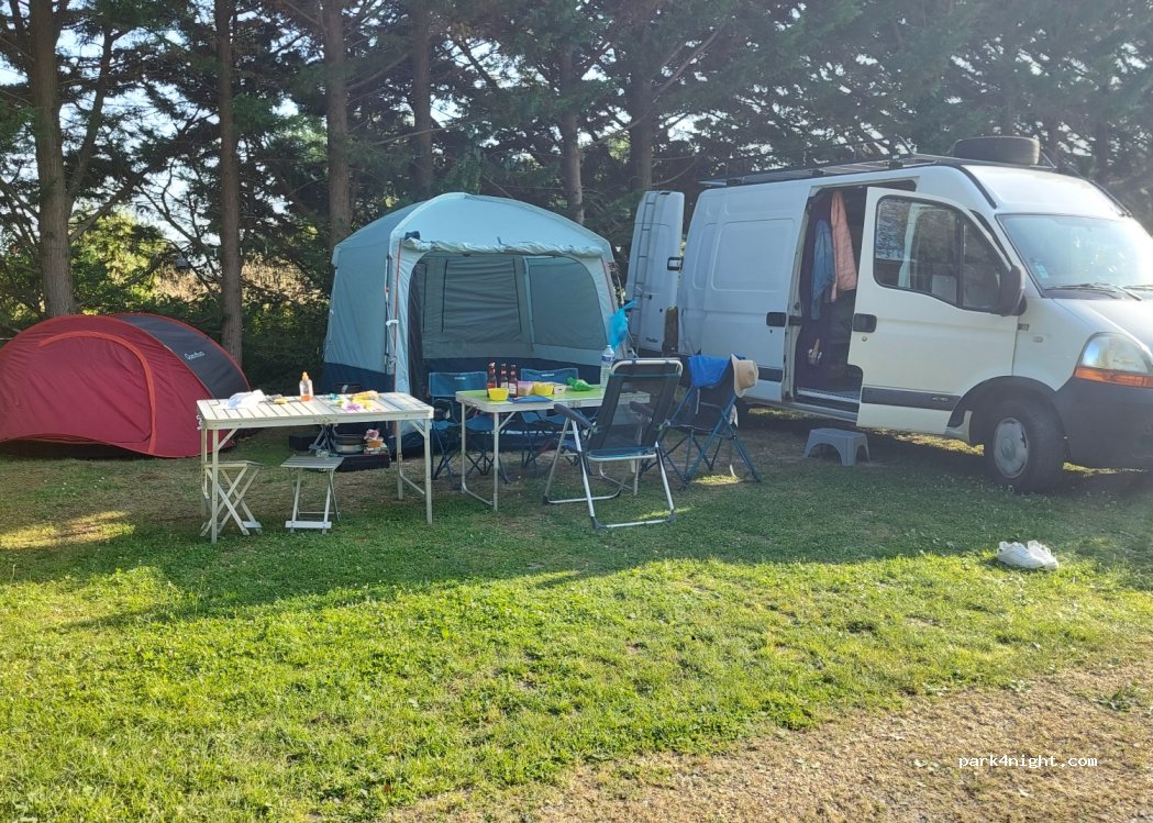 Camping Des Bois d'Anjou — foto