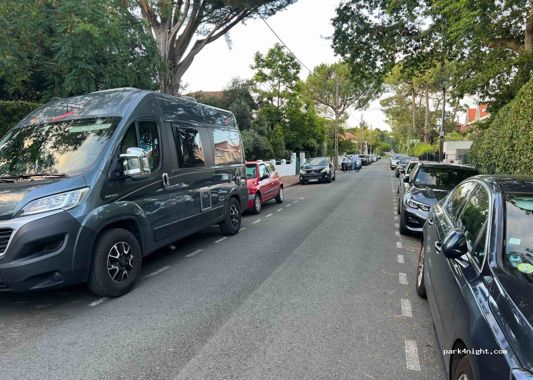 (33120) Arcachon - 23 Avenue Saint-Dominique — foto