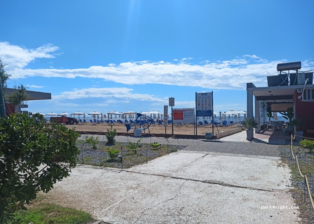 (681 00) Alexandroupoli - Unnamed Road — foto 3