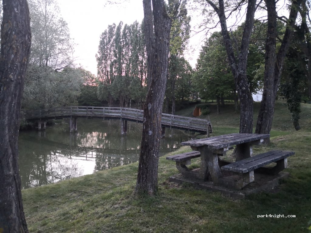 (41100) Coulommiers-la-Tour - 5 Ruelle des Douves — foto 2