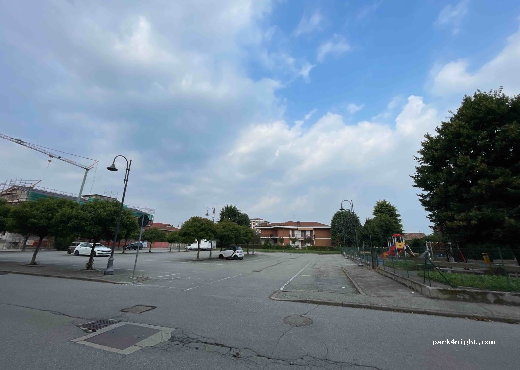 (10040) Leini - 11 Via Battisti — foto