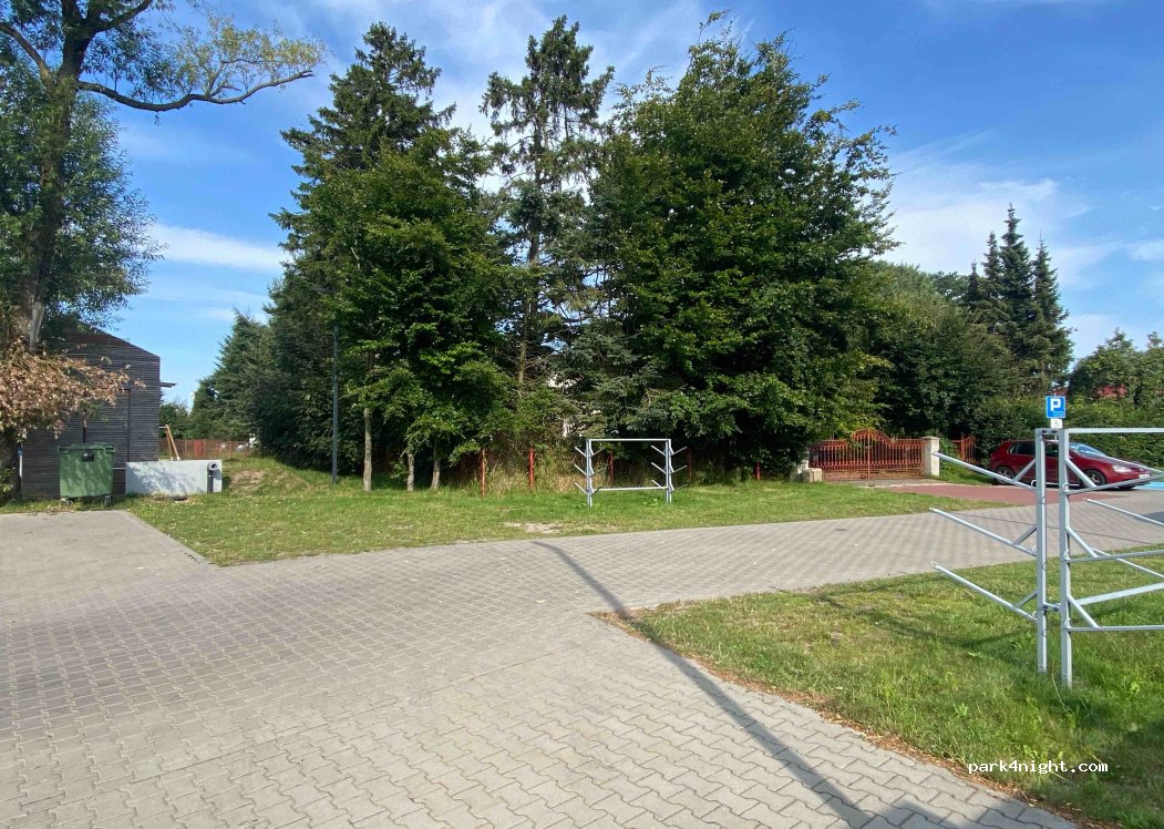(72-603) Świnoujście - 25B 1 Maja — foto
