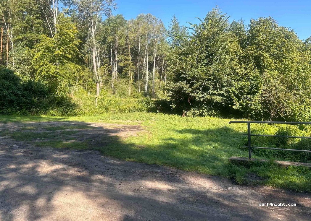 (66-350) Stary Dworek - Unnamed Road — foto 3