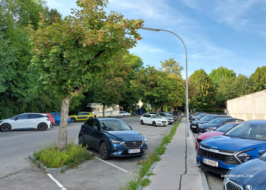 (3100) Sankt Pölten - 18 Andreas Hofer-Straße — foto