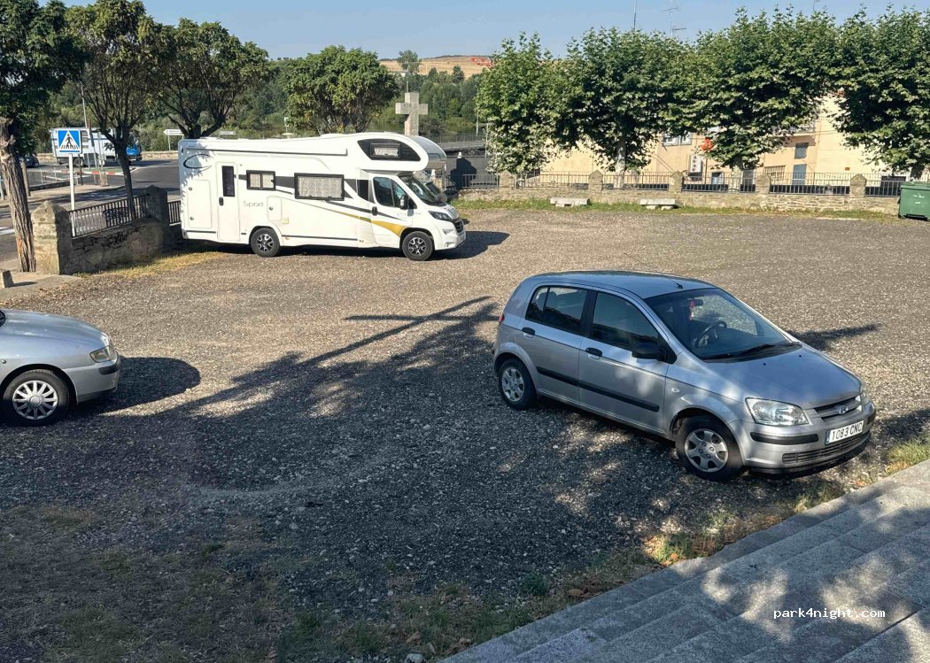 (37800) Alba de Tormes - 2 Calle Puerta del Río — foto