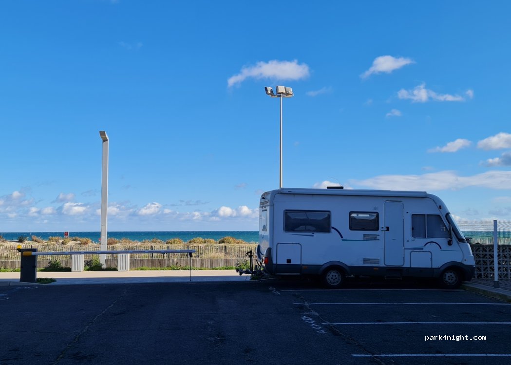 (66750) Saint-Cyprien - 1 Rue Eugène Delacroix — foto
