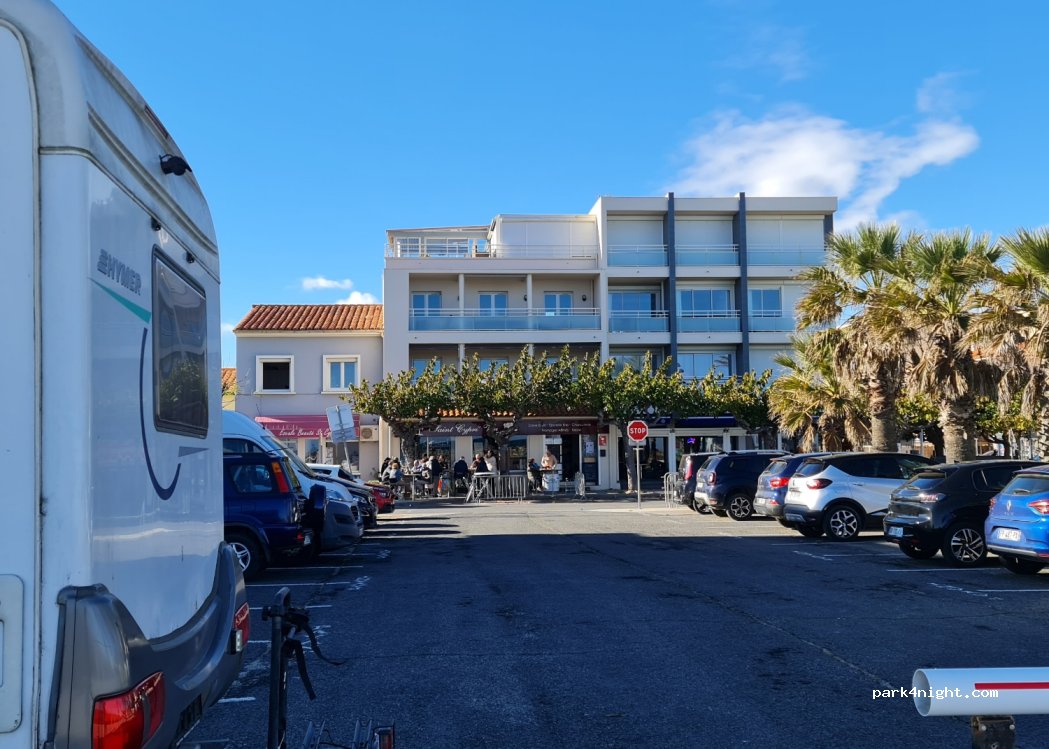 (66750) Saint-Cyprien - 1 Rue Eugène Delacroix — foto 2
