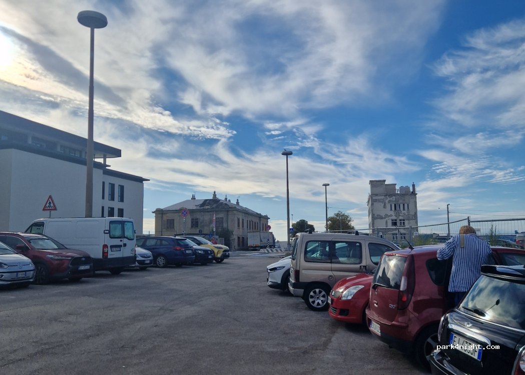 (34123) Trieste - 9 Via Ott. Augusto — foto 3