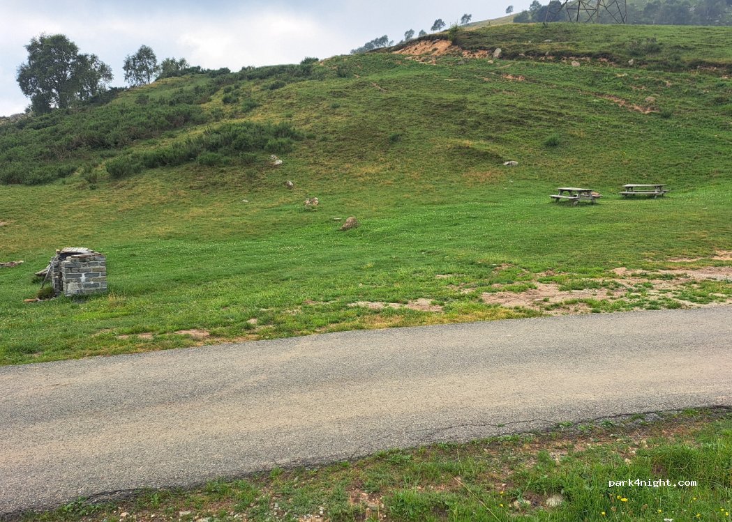 (10080) Colleretto Castelnuovo - Via Pian del Lupo — foto