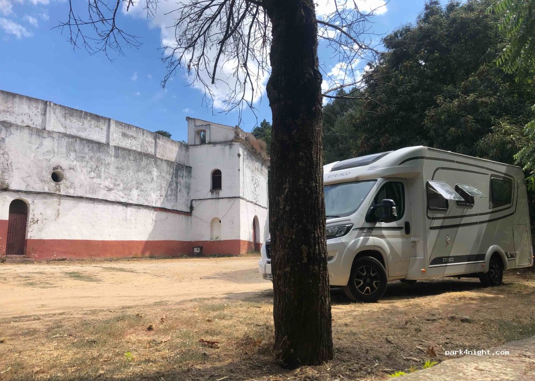 (10700) Hervás - 74 Avenida Francisco Sanz López — foto 2