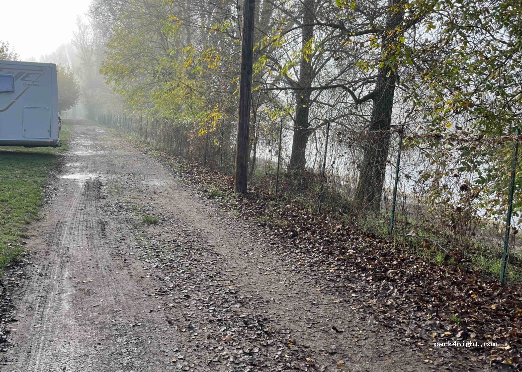 Camping de mon Village de Ruoms (Aire de Campingcar-Park) — foto 5
