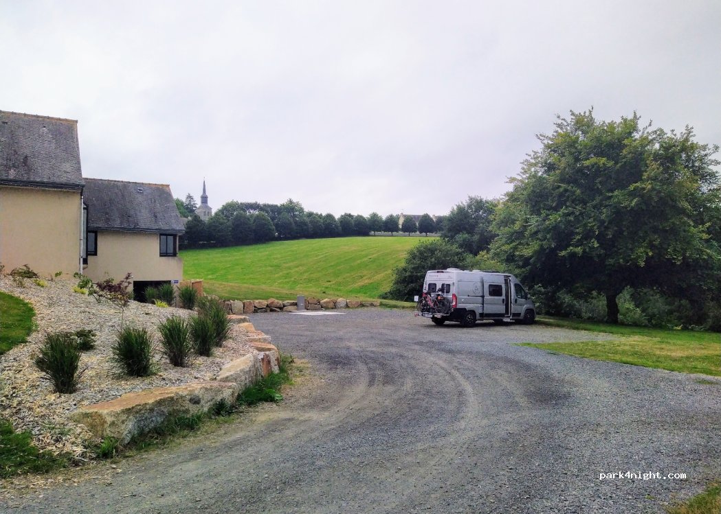 (22510) Trédaniel - 2 Rue des Tilleuls — foto