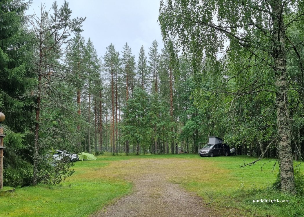 Nuorisokeskus Metsäkartano — foto