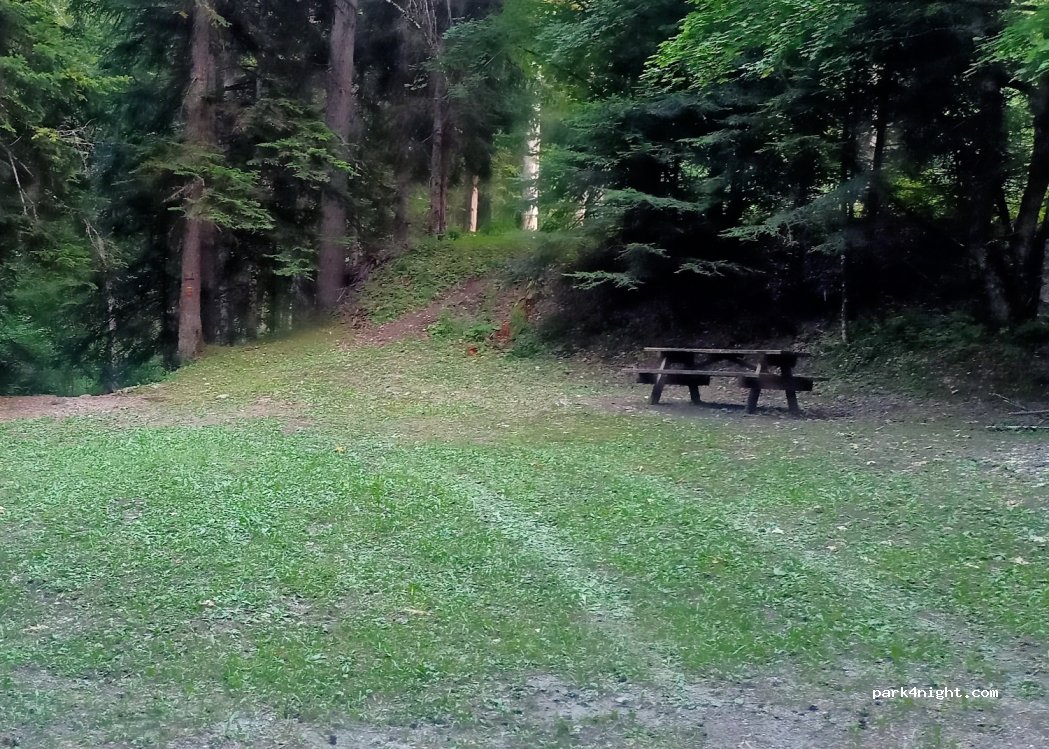 (05160) Savines-le-Lac - Unnamed Road — foto 2