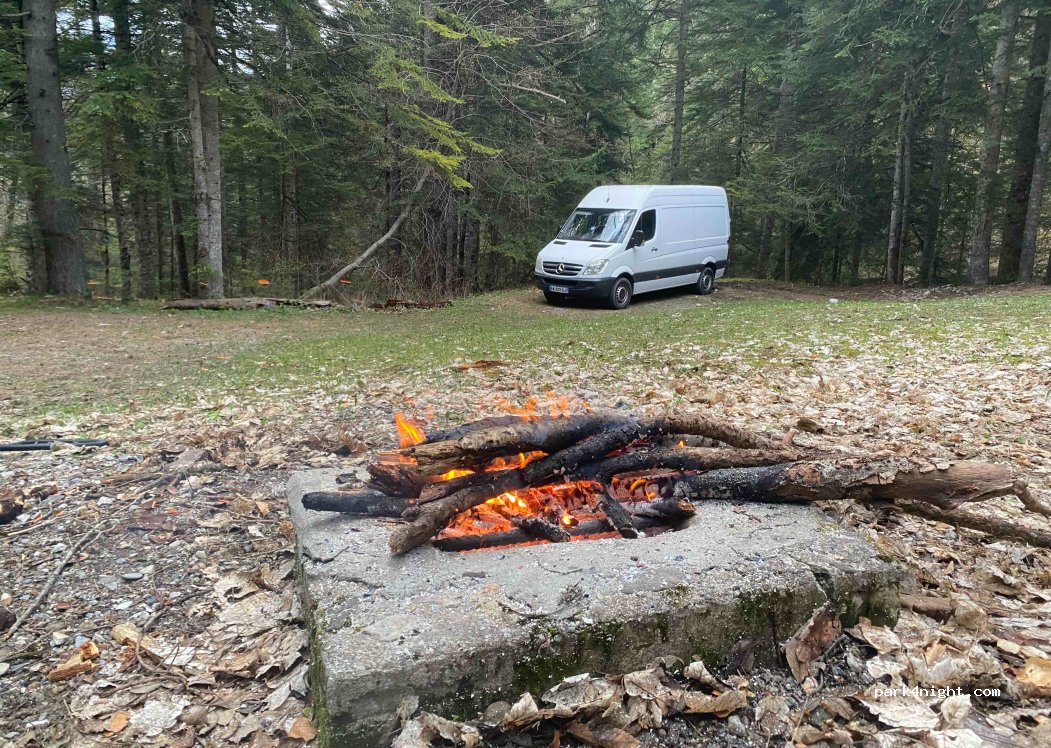 (05160) Savines-le-Lac - Unnamed Road — foto 3