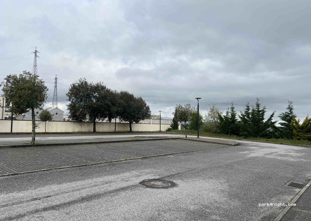 (6300) Guarda - Unnamed Road — foto