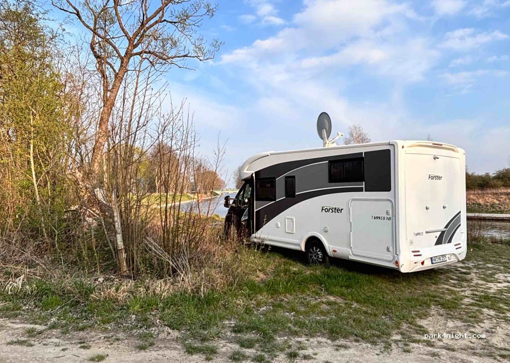 (11-520) Szymonka - Unnamed Road — foto 4