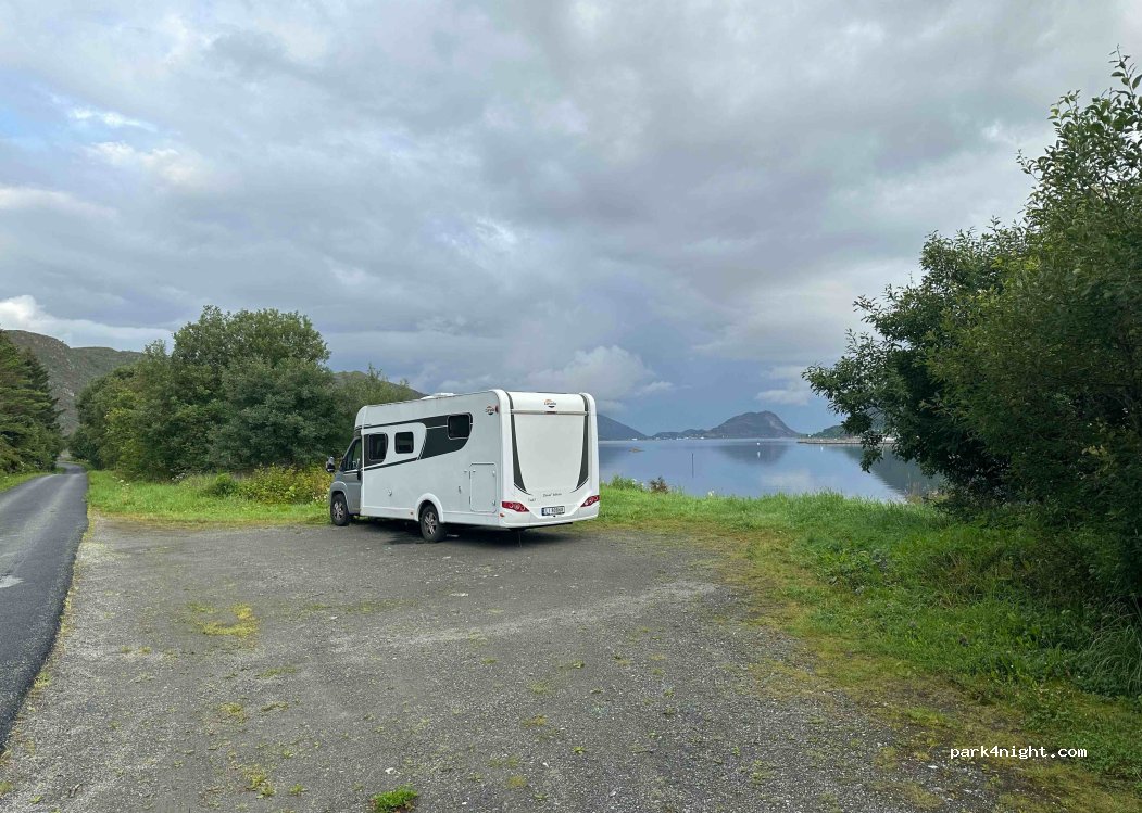 (6082) Haugsbygda - Knotten — foto