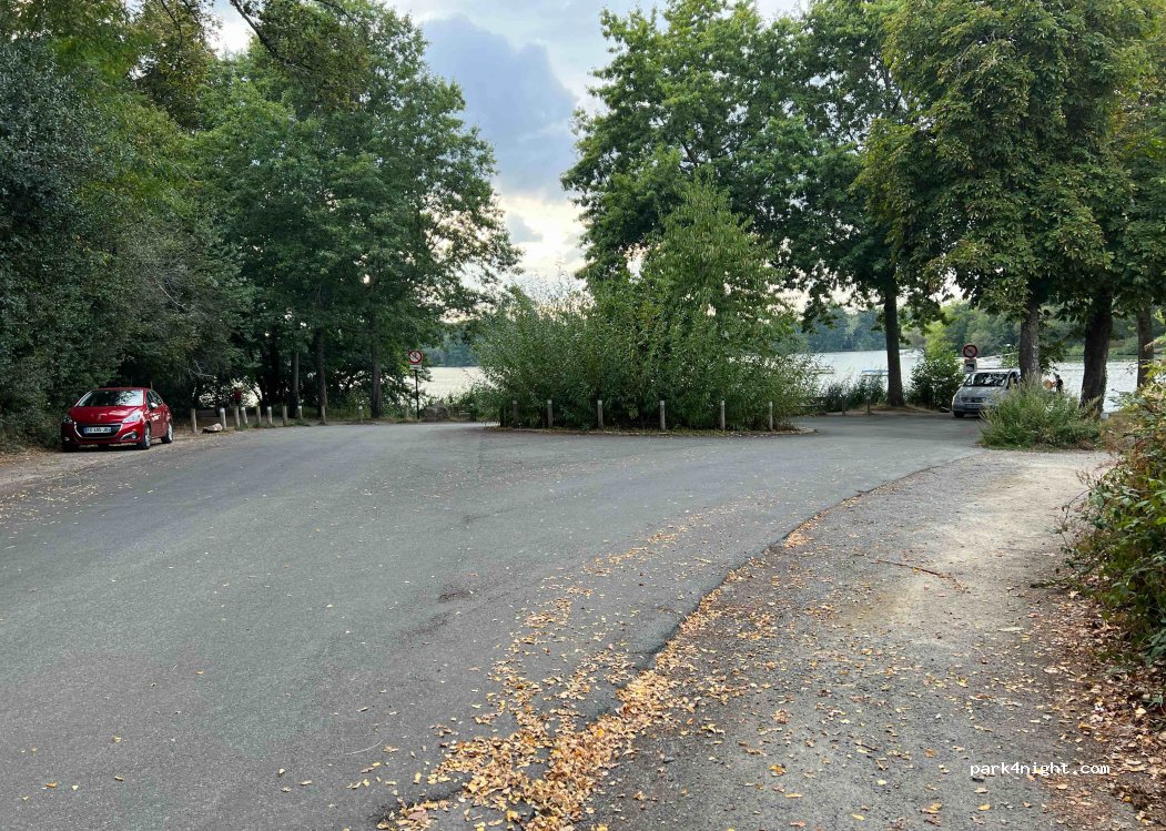 (44300) Nantes - 158 Route de Gachet — foto 3