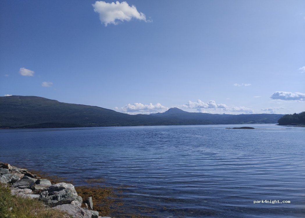 Stålvikbotn Campingvogn og bobilsparkering — foto