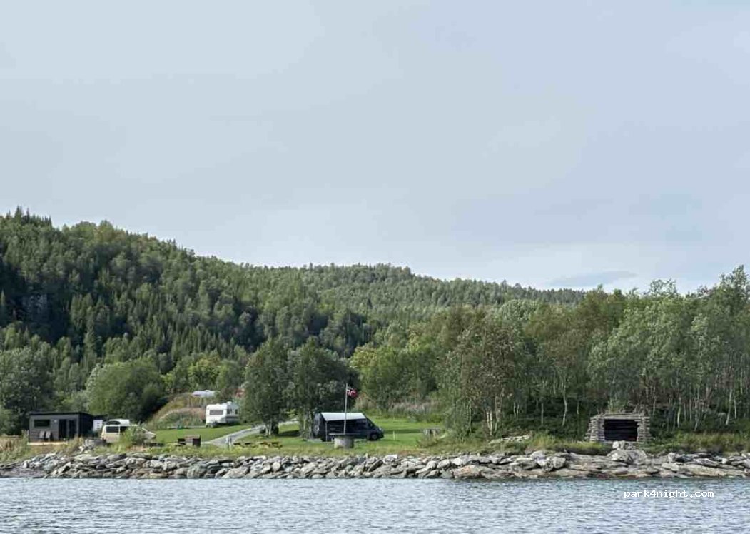 Stålvikbotn Campingvogn og bobilsparkering — foto 4